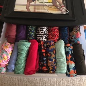 Os leggings listing is for one pair.