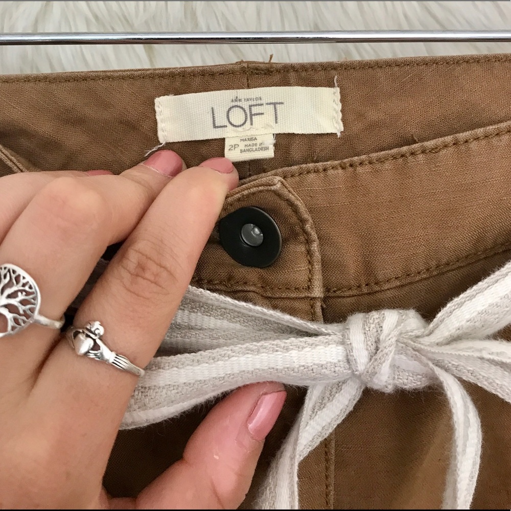 Loft khaki pants. Size 2 petite. Belt included.