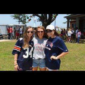 Meet your Posher, Madison