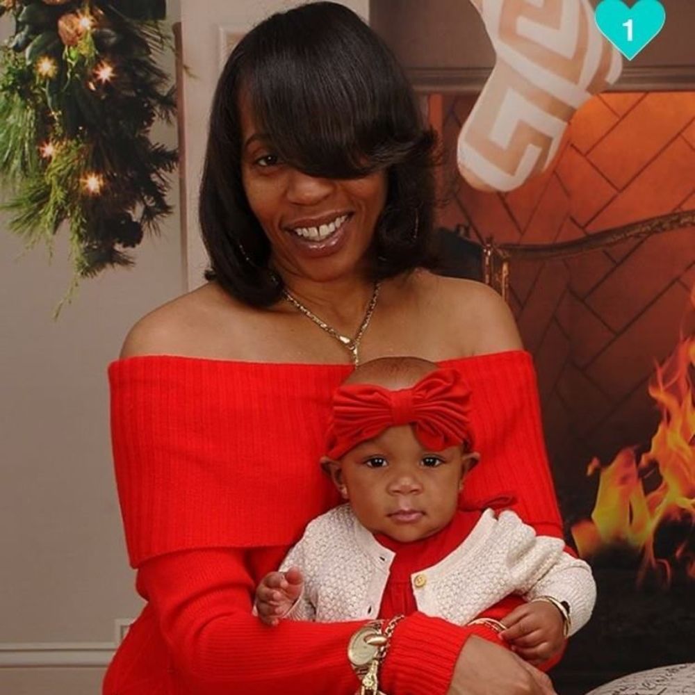 Meet your Posher, Leila