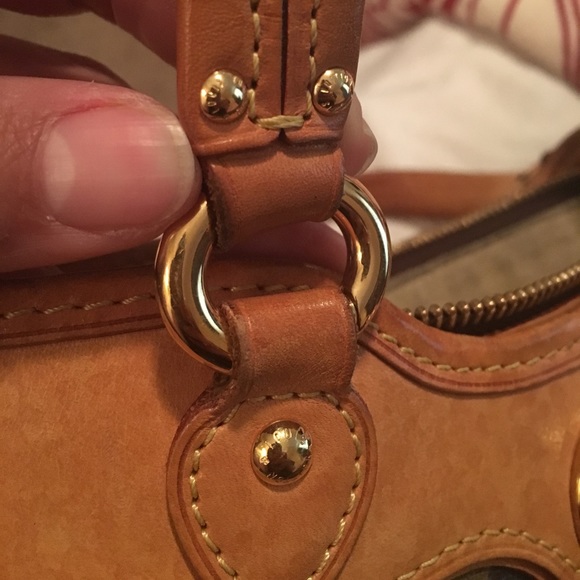 Photos of LV dust bag and box see purse listing - Picture 7 of 8