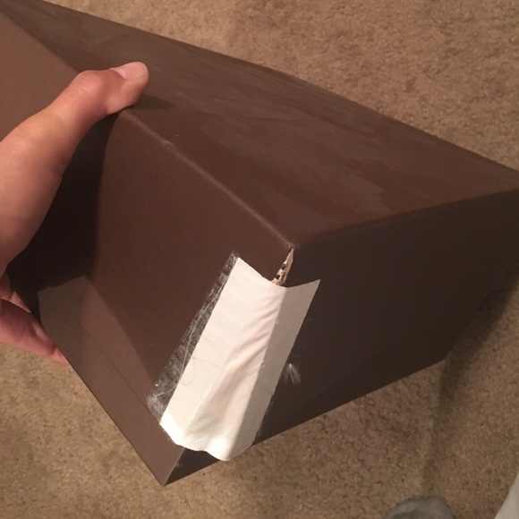 Photos of LV dust bag and box see purse listing - Picture 8 of 8