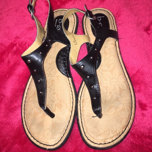 b.o.c. Shoes - Black Strappy Bead Thong Sandals