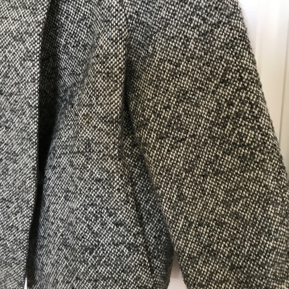 Banana Republic Tweed Crop coat - Picture 5 of 8