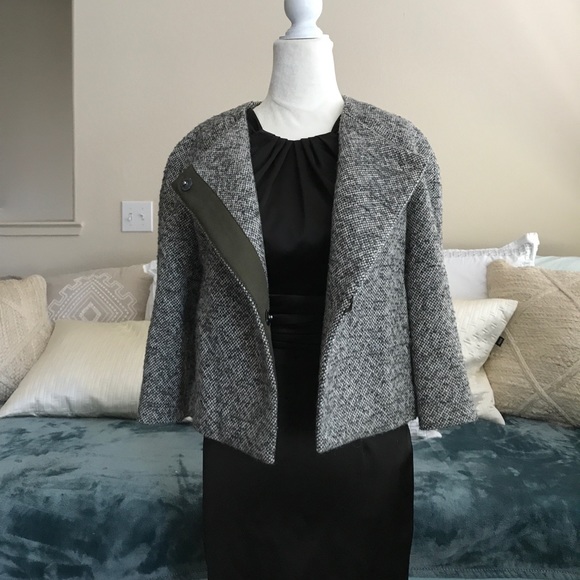 Banana Republic Tweed Crop coat - Picture 2 of 8