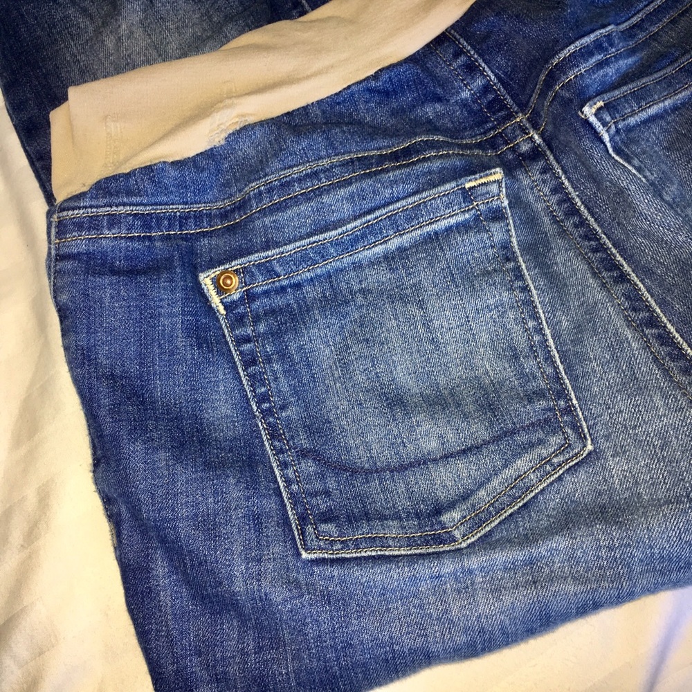 A Pea in the Pod maternity jeans