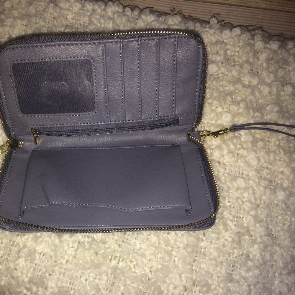 Fashionable Wallet - Picture 2 of 2