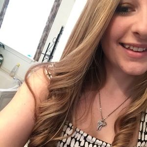 Meet your Posher, Cammie