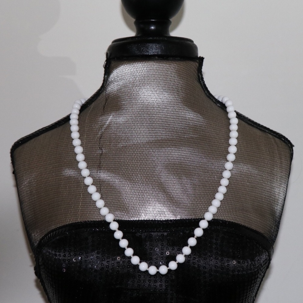 Vintage White Bead Necklace
