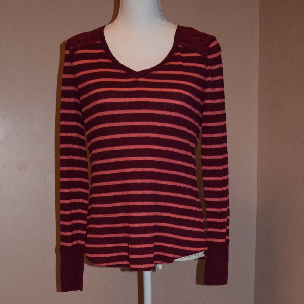 3/$12 👑 Long Sleeve Stripe Tee Maroon Pink
