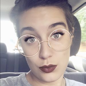 Meet your Posher, Bethany