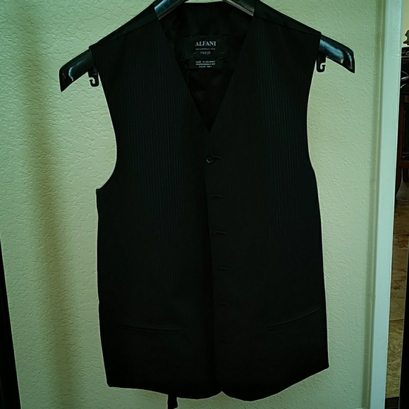 Alfani vest - Picture 1 of 2