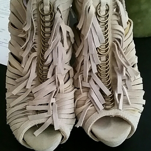 Colin Stewart Heels - Picture 2 of 5