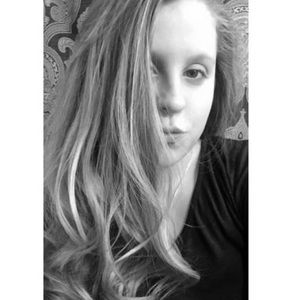 Meet your Posher, Hailey