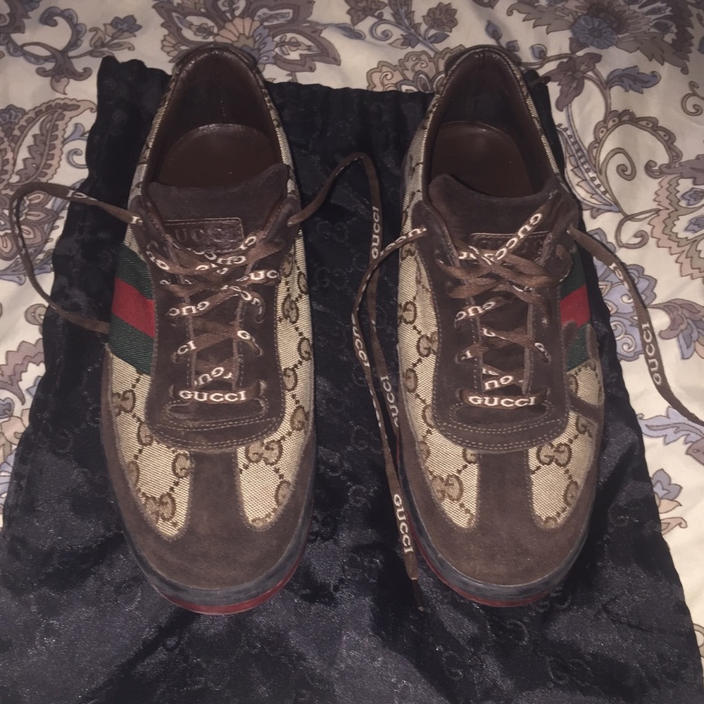 🚨SOLD🚨 💕Authentic Gucci Sneakers💕 - Picture 4 of 8