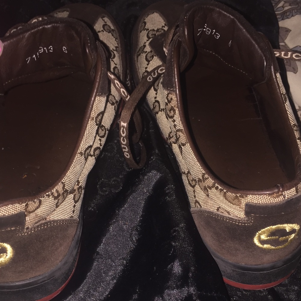 🚨SOLD🚨 💕Authentic Gucci Sneakers💕 - Picture 7 of 8