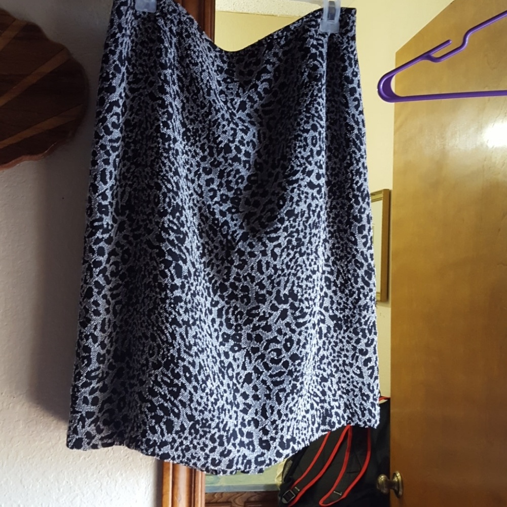 Animal print Skirt with slip.