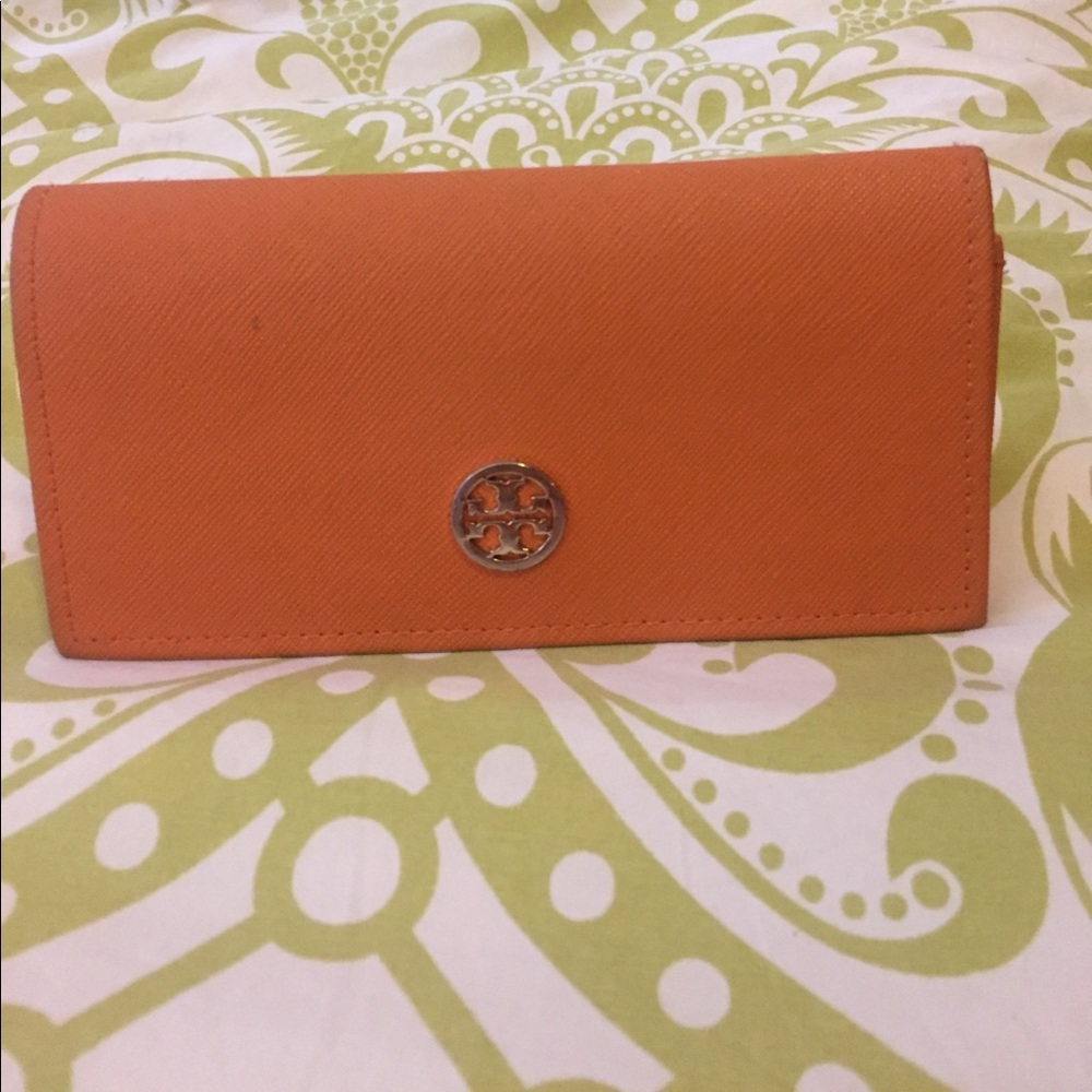 Tory Burch Sunglasses with case