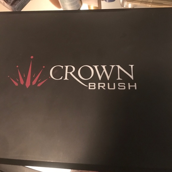 Makeup - Picture 3 of 3