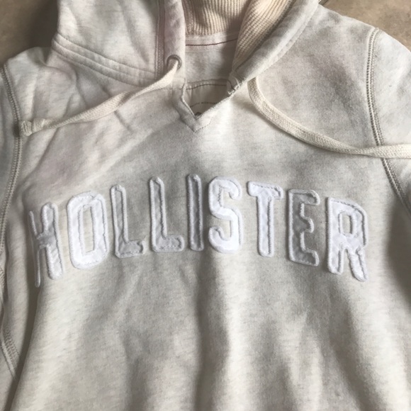 Hollister Hoodie - Picture 2 of 4