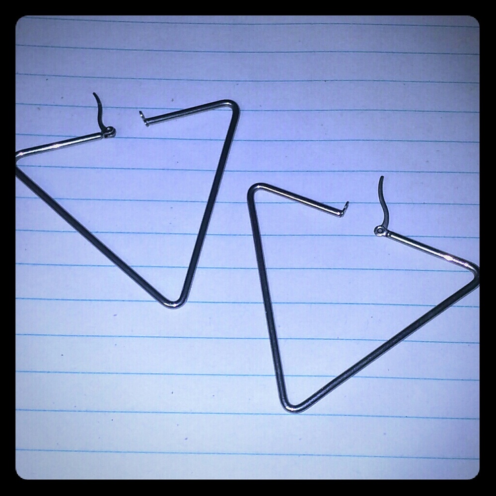 Stainless steel triangle hoop earrings