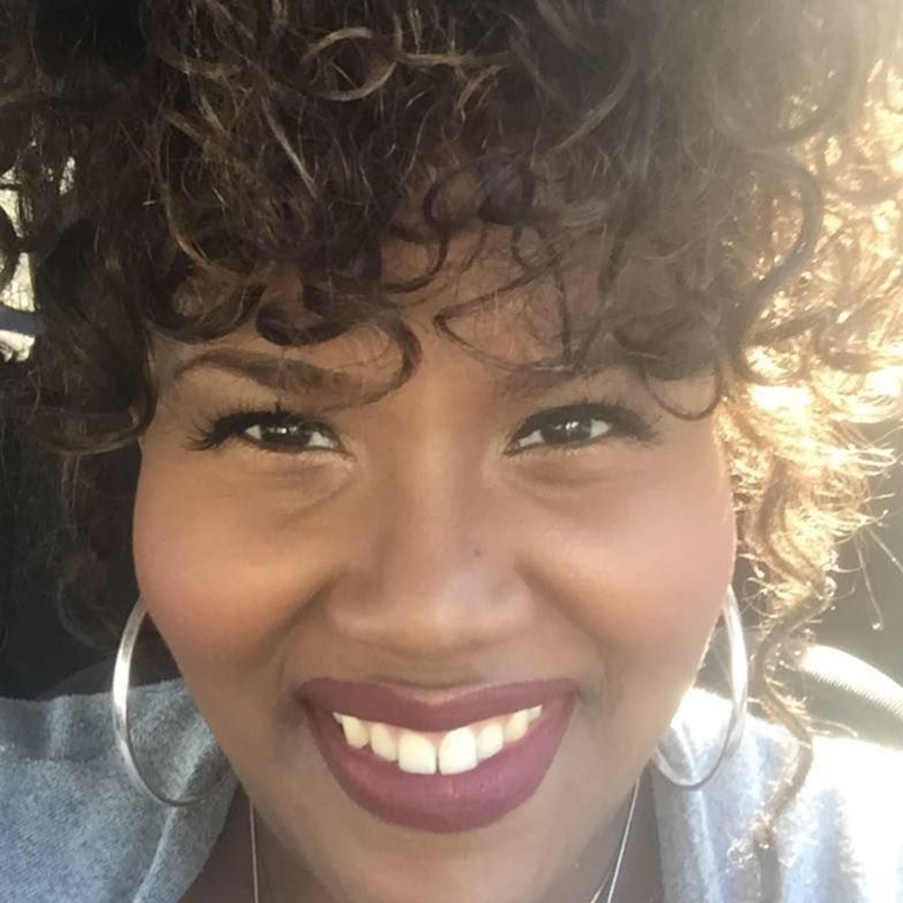 Meet your Posher, Elayna