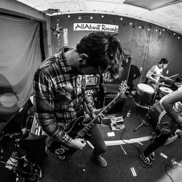 Meet your Posher, Chris - Picture 1 of 1