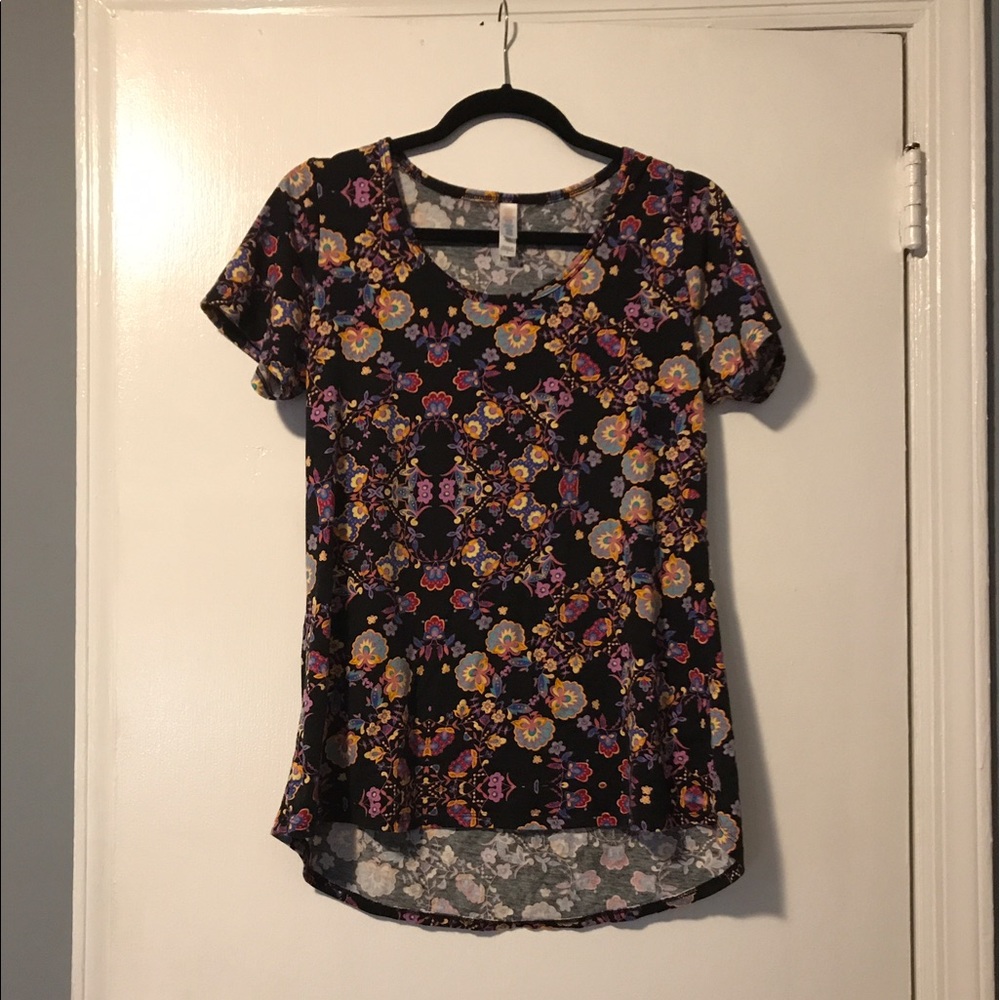 Lularoe Classic Tee
