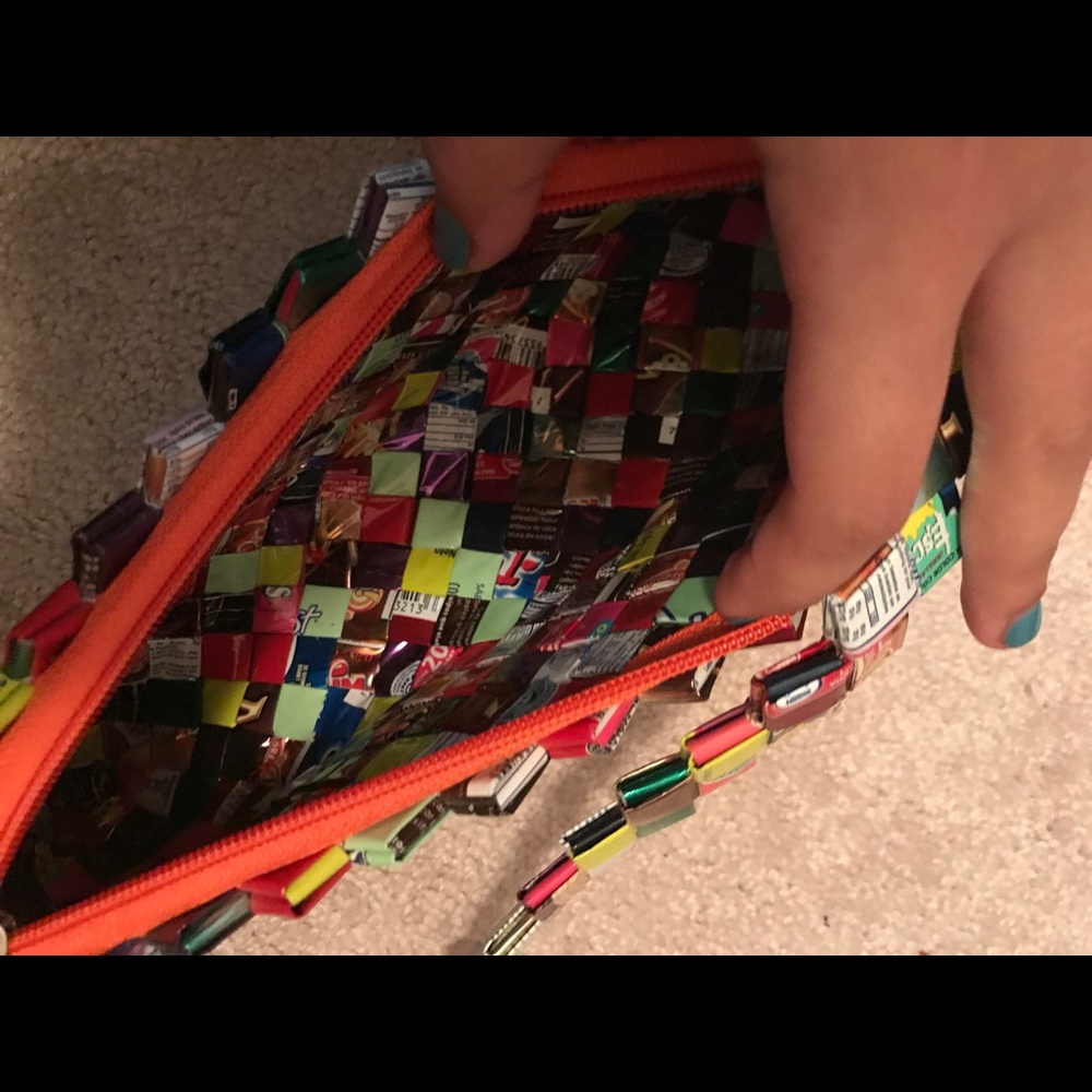 Candy wrapper purse - Picture 4 of 4