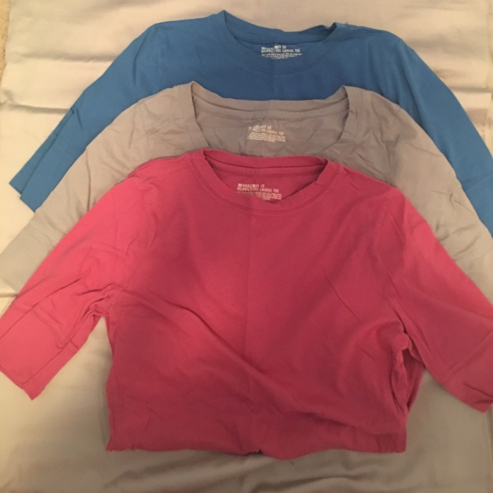 Bundle of 1/4 to half sleeve T's