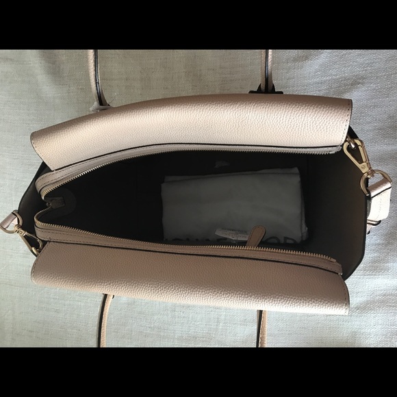 Michael Kors Mercer Classic Bag in Oyster - Picture 3 of 5