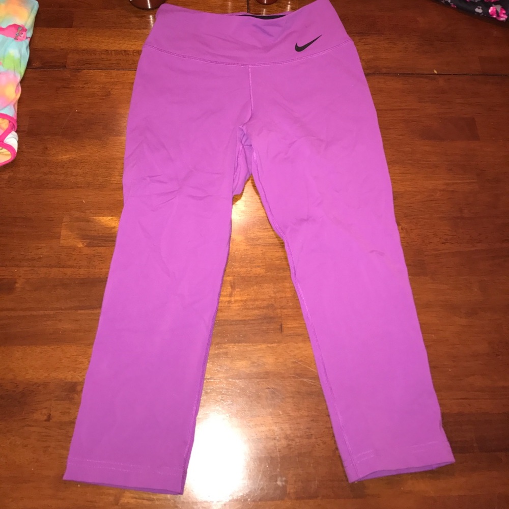 Purple Nike leggings