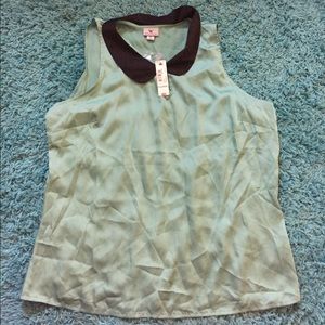 Woman's "Worthington" size XL mint blouse!