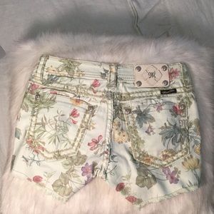 Miss Me floral shorts | SALE !