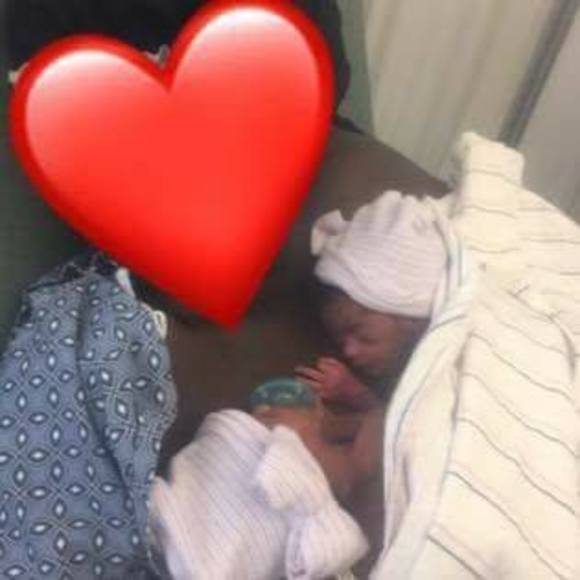 Meet your Posher, Qvëeñ - Picture 1 of 1