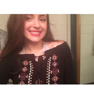 Meet your Posher, Melissa