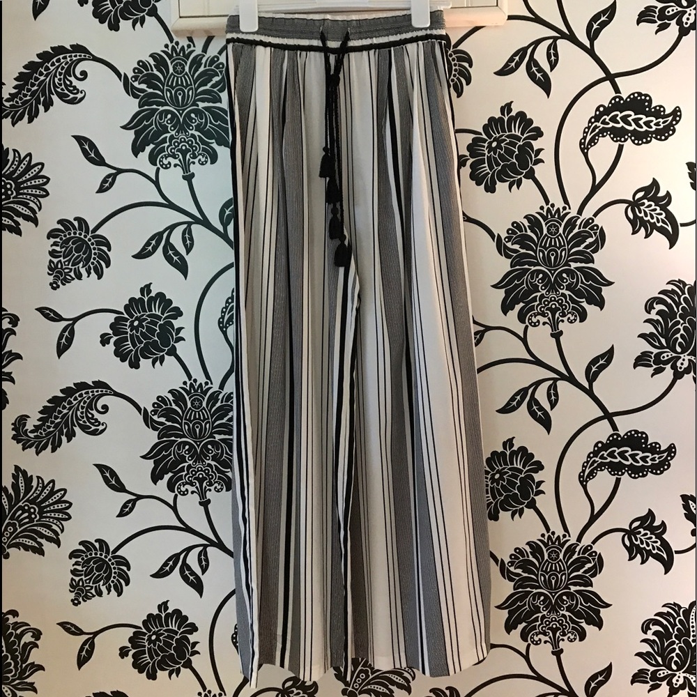 Zara Trafaluc Striped, Flowy, Wide-Leg Pants