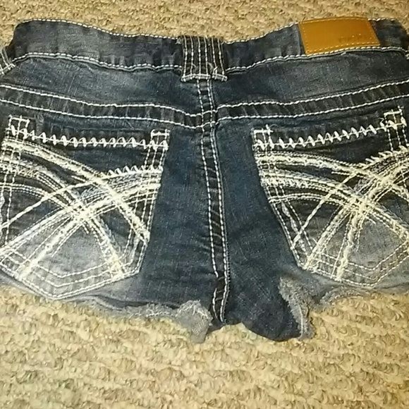 Shorts - Picture 2 of 2