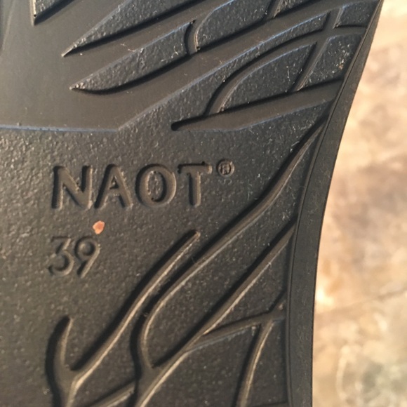 Naot shoes - Picture 3 of 3