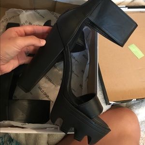 Black platform chunky 2 strap heel