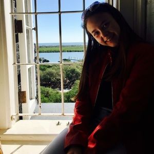 Meet your Posher, Abigail