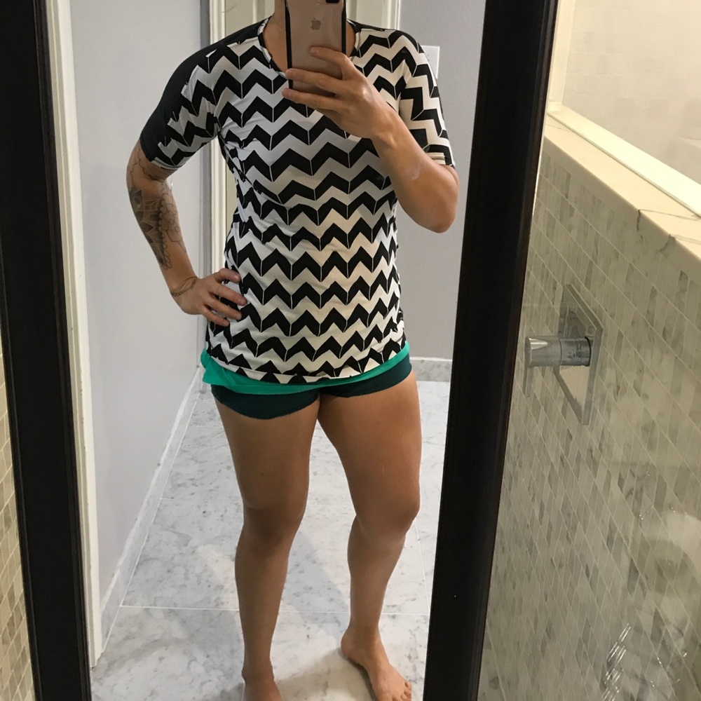 Chevron top