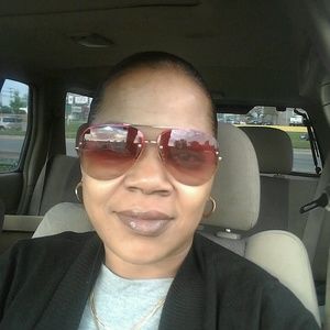 Meet your Posher, Sena