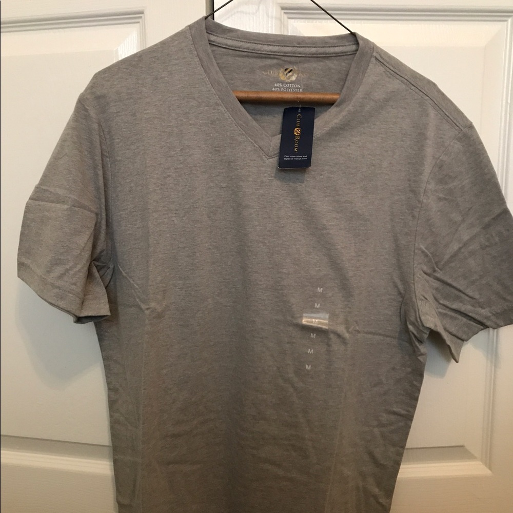V-neck Tshirt