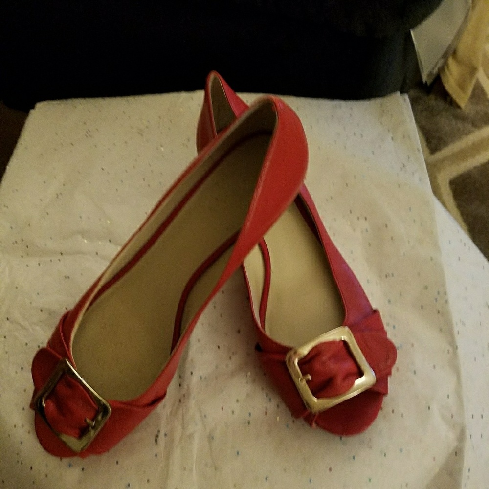 NINE WEST