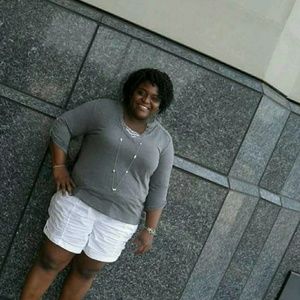 Meet your Posher, Dolapo