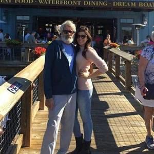 Meet your Posher, Carla