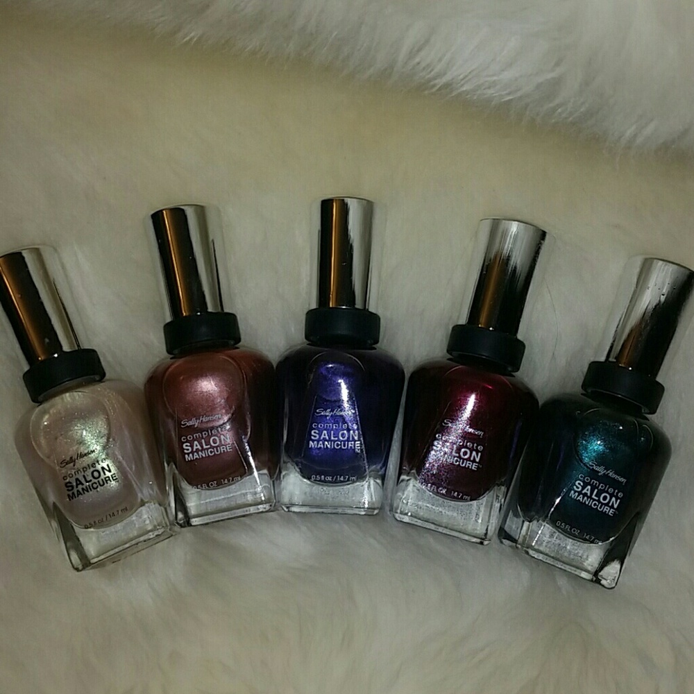 Moving sale! Sally Hansen Nail Polish