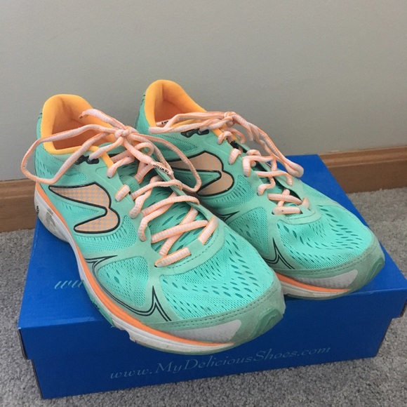 NEWTON RUNNING SHOES - Picture 1 of 3