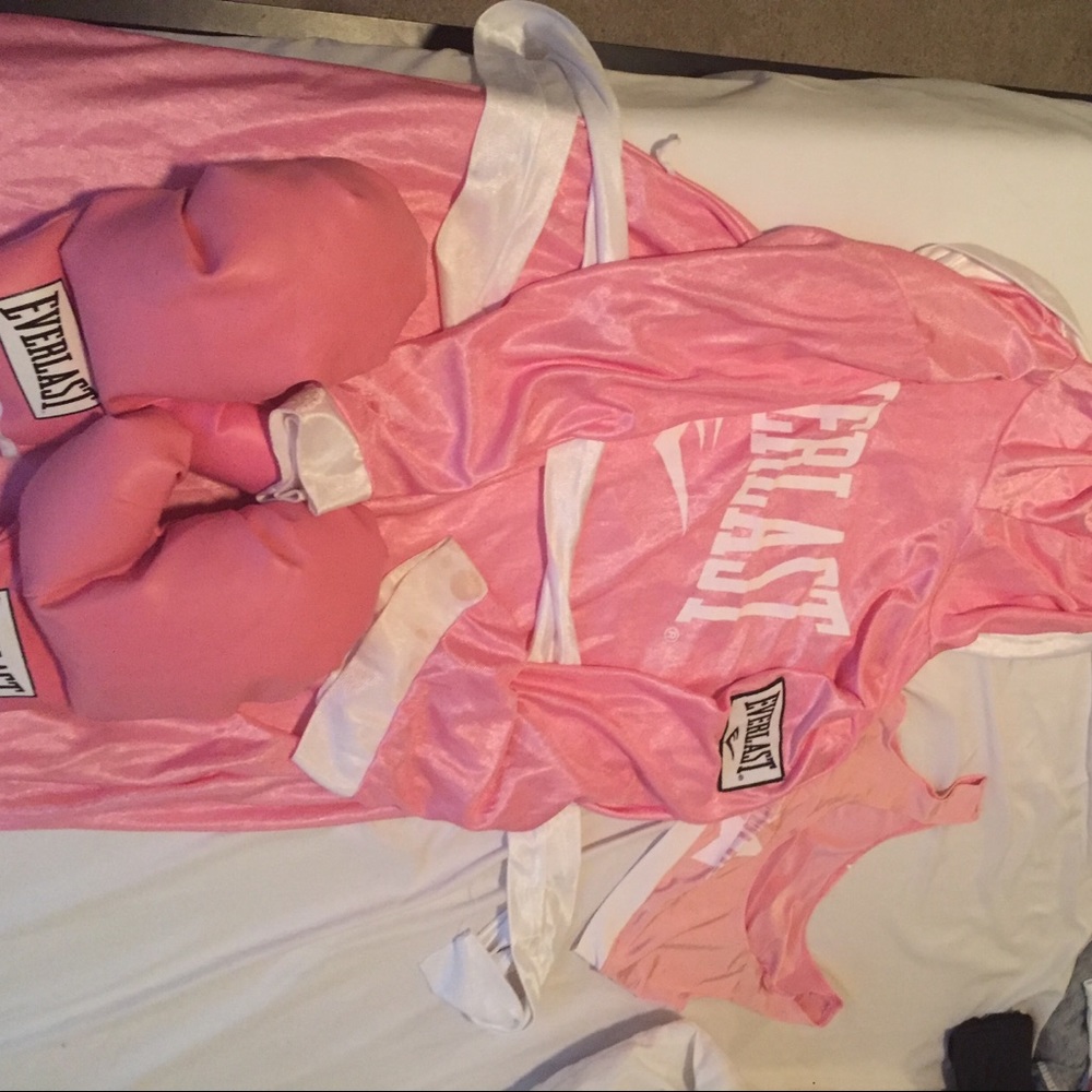 Everlast Wresting Costume